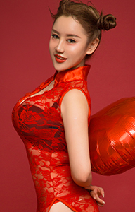 莉恩: